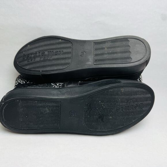 Bernie Mev Ankle Boots Booties Womens Sz 37 US 6.5 Black Suede Slip On Comfort - Picture 9 of 10